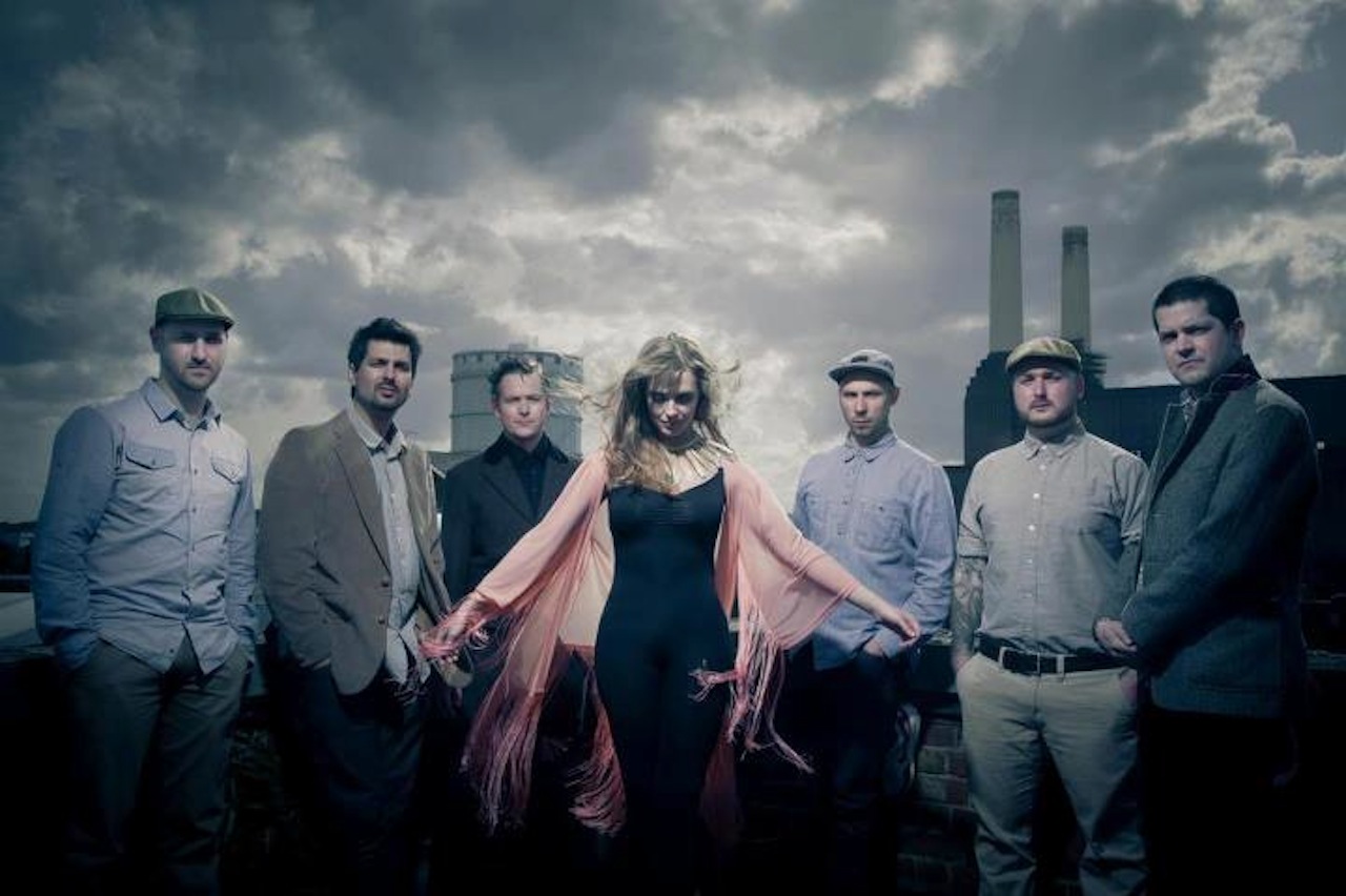 бар „III етаж“, Submotion Orchestra