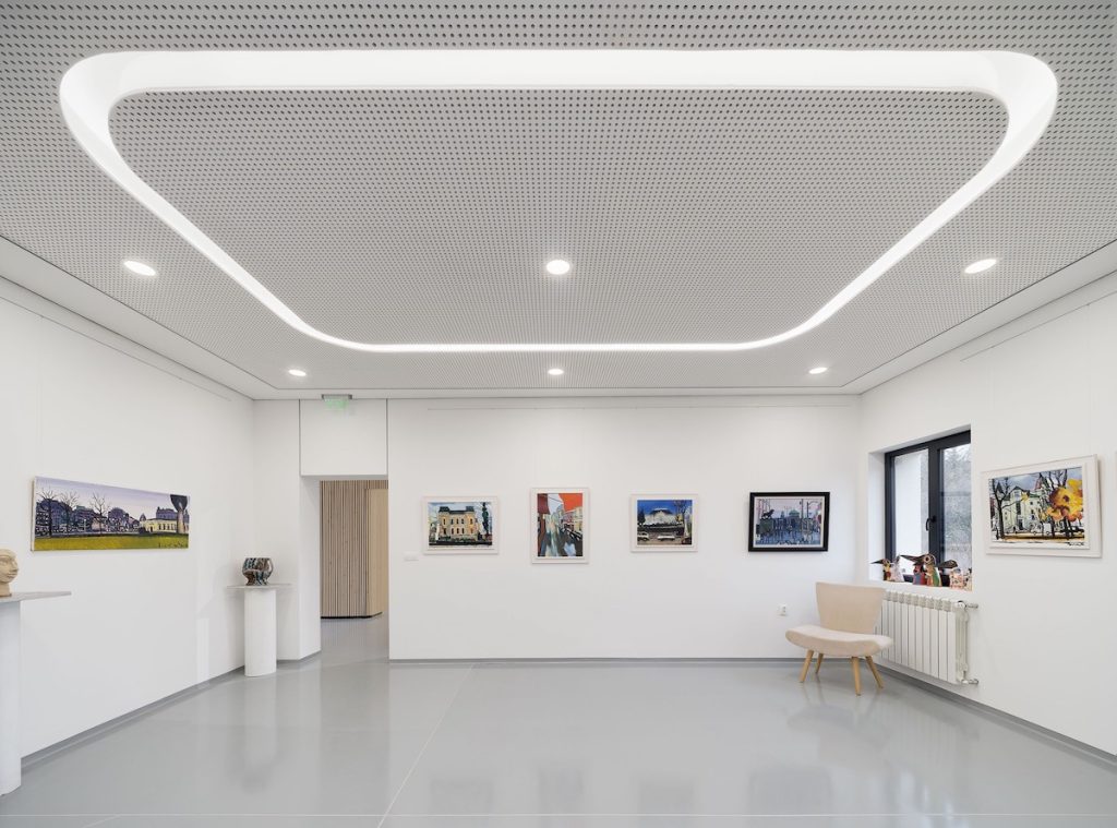 Art Gallery Vihroni Interior