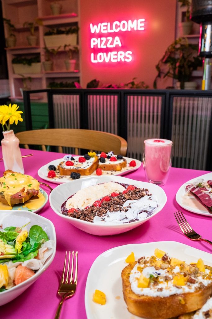 Paradiso Pizza brunch 1