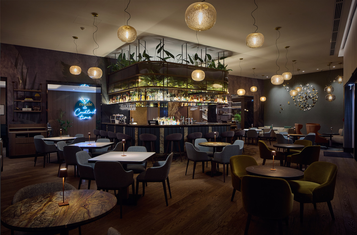 Regale Bar & Terrace