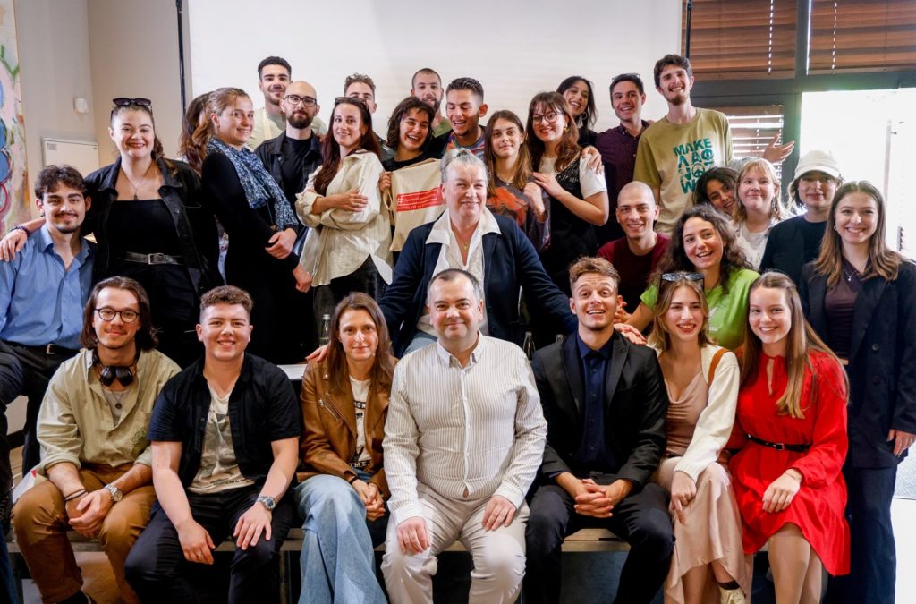 #ПромениКартинката