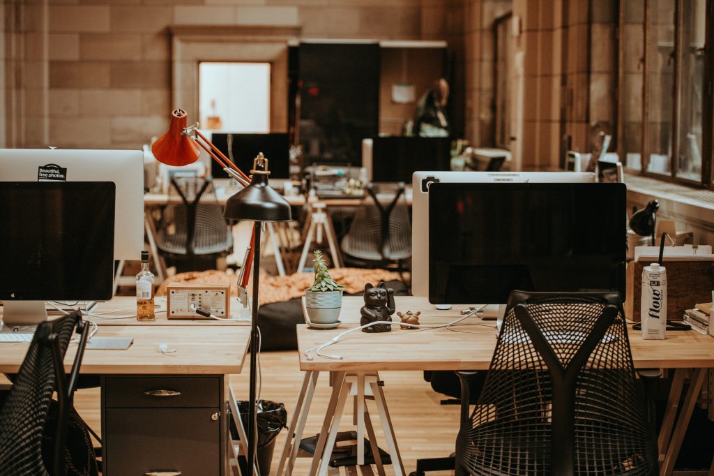 Как да изберете подходящото coworking пространство в София? Топ съвети за продуктивност и комфорт