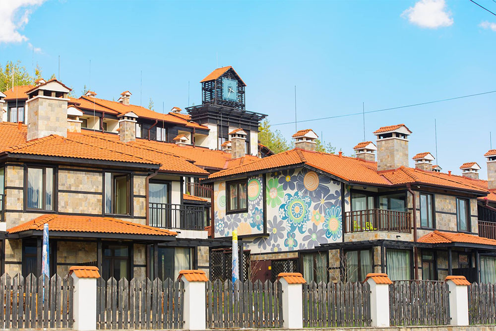zashto-dobrinishte-e-idealna-destinatsiya-za-lyatna-pochivka