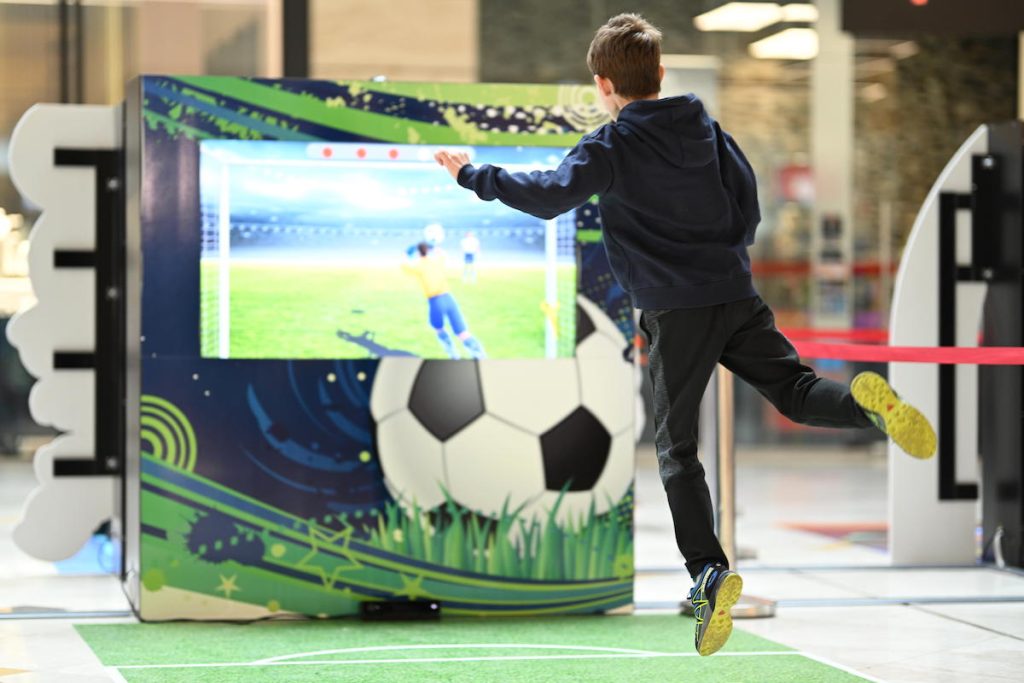 Влез в Мултивселената -Football1